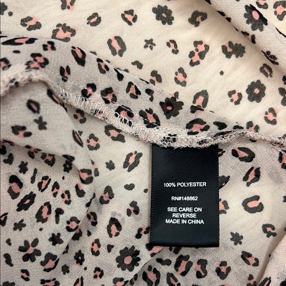 Torrid Women’s Size 0X Sheer Floral Leopard Print Blouse Top - Picture 4 of 8